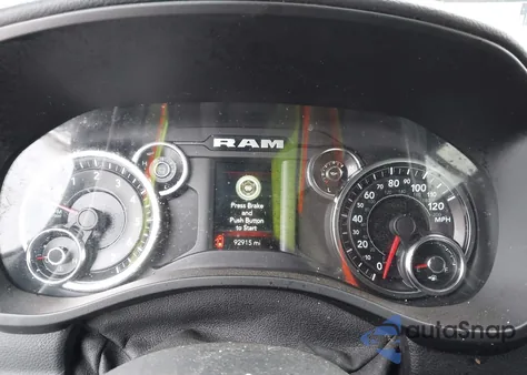 2019 Ram 1500 Big Horn/Lone Star 4X4 5'7 Box z USA, uszkodzony, nr VIN 1C6RRFFGXKN723226